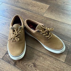 Brand new never worn Sperry Striper II Storm CVO Waterproof Leather Sneaker